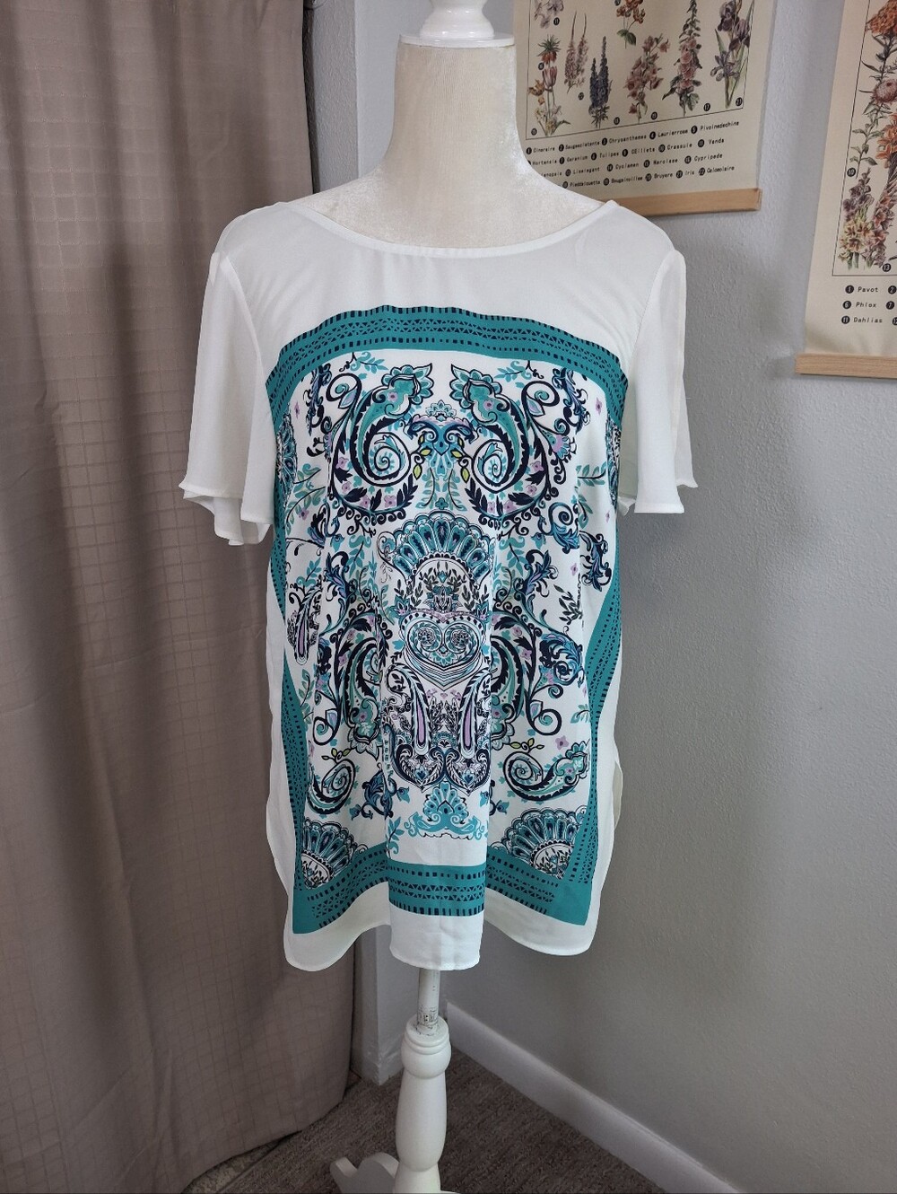 Charming Charlie White Persian Carpet Blouse Blue Print Split Sleeve Size Large